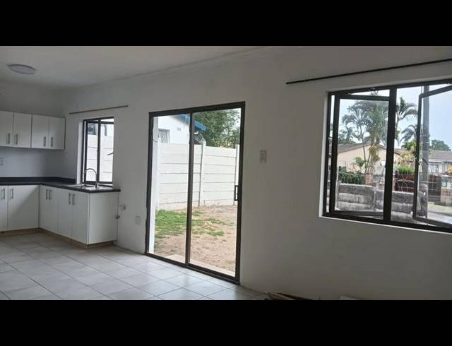 2 BEDROOM PROPERTY TO RENT IN PINELANDS
